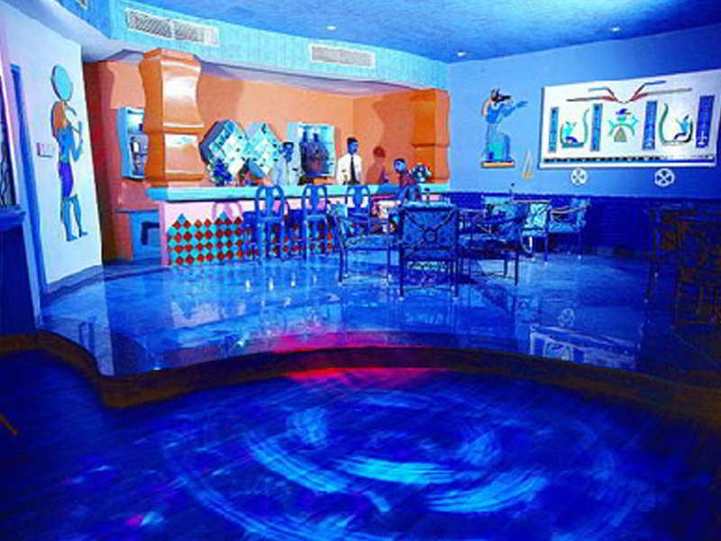 Kc Cross Road Hotel Panchkula Bagian luar foto