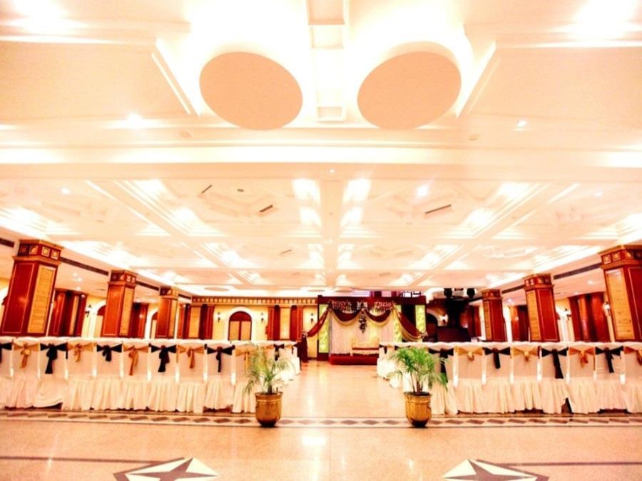 Kc Cross Road Hotel Panchkula Bagian luar foto